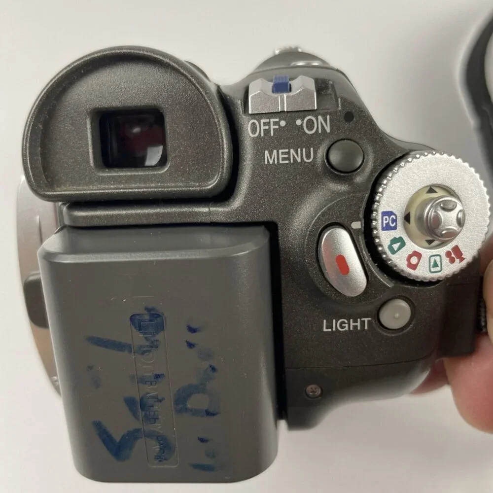 Panasonic PV-GS39 Mini DV Camcorder Only For Parts Not Working